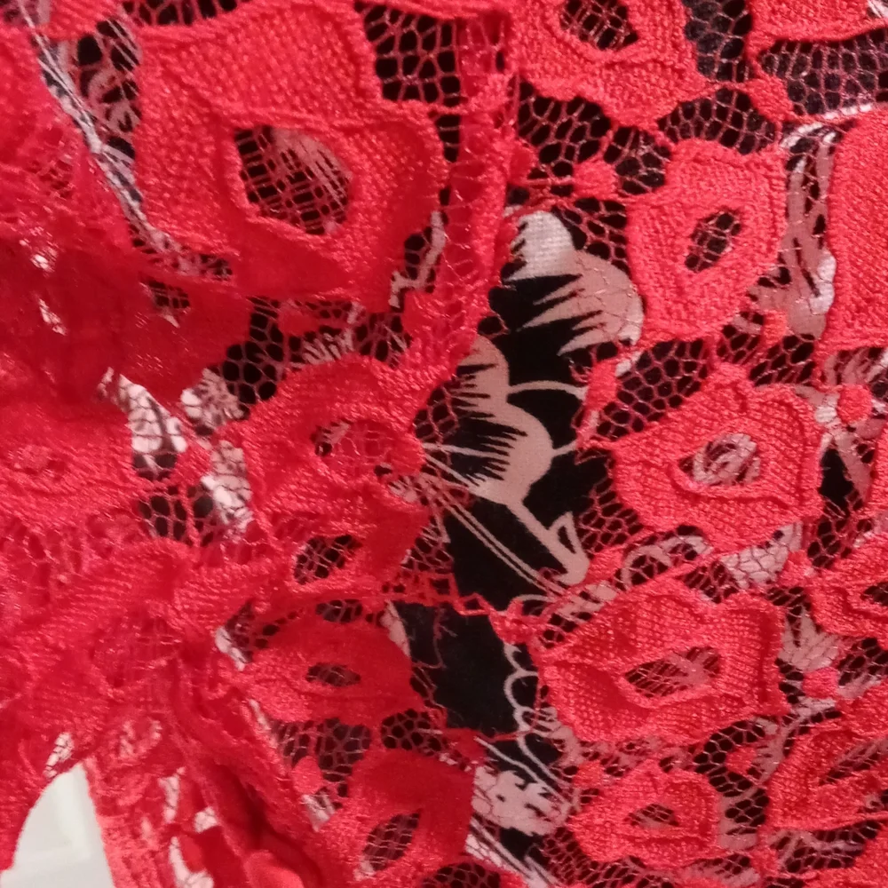 ❤RARE Milly❤ - "Kissing Lips" Lace Top w/Camisole - Picture 16 of 16